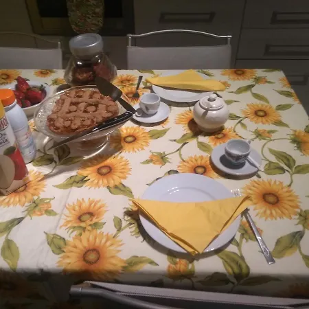 Casa Girasole ベッド・アンド・ブレックファスト モデナ